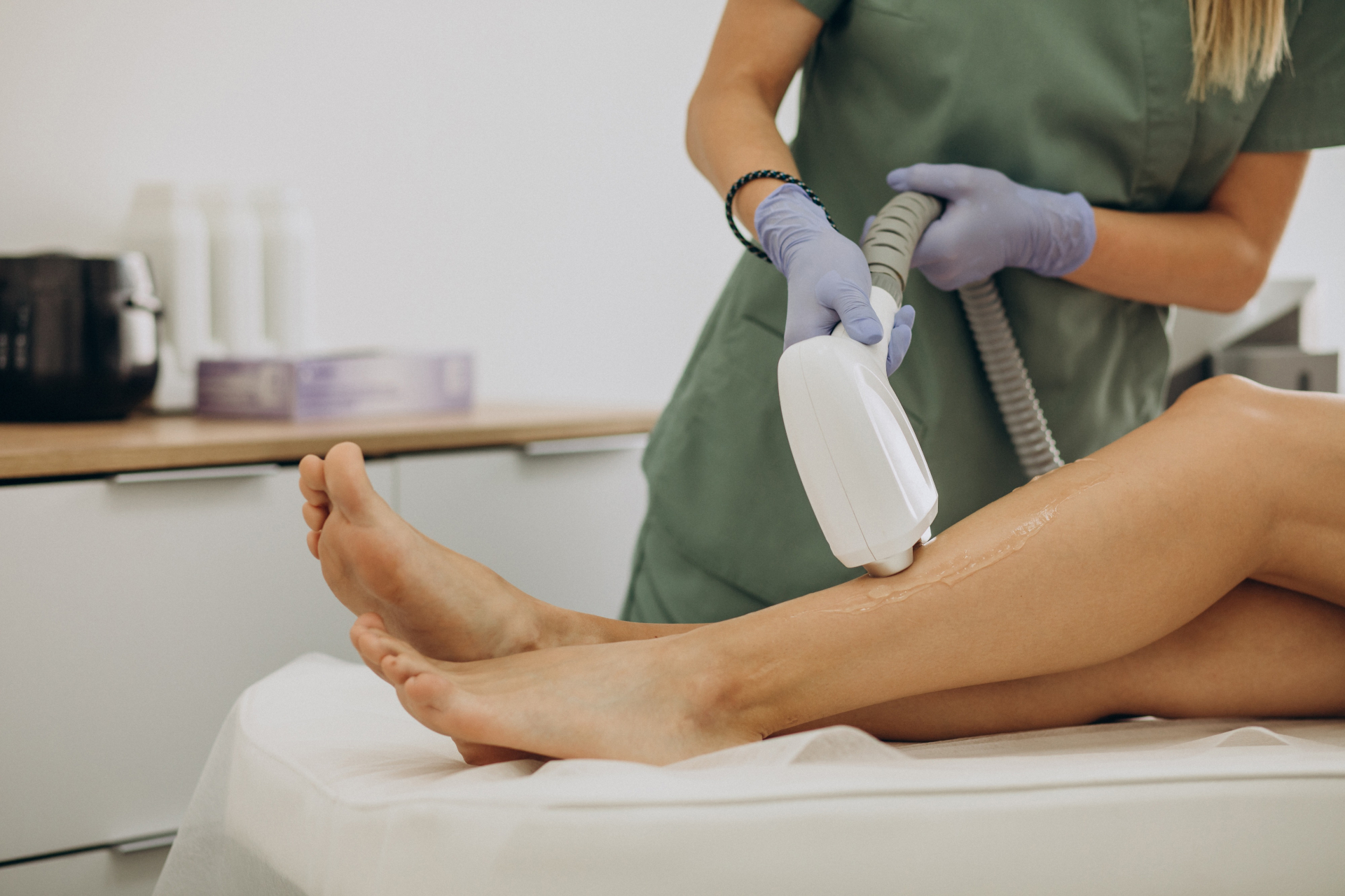 Precision electrolysis hair removal treatment